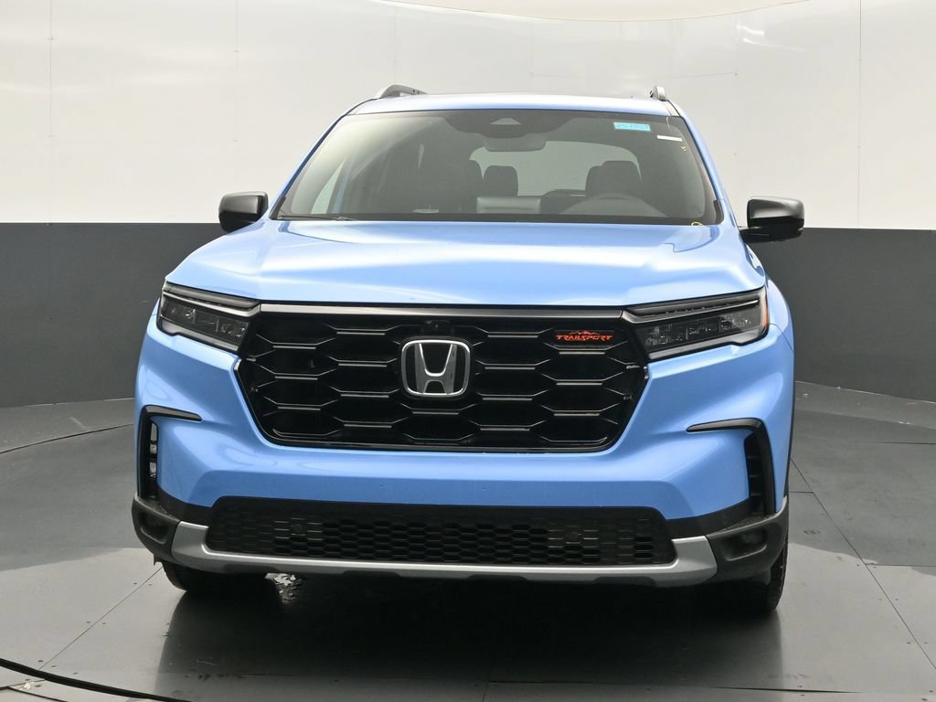 New 2025 Honda Pilot TrailSport image 2