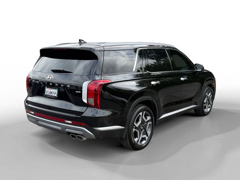 Used 2023 Hyundai Palisade SEL w/ Premium Package AWD/4WD image 5