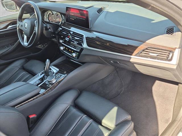 Used 2019 BMW 530e w/ Convenience Package RWD image 23