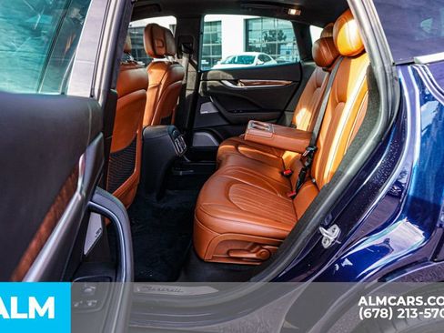 Used 2018 Maserati Levante GranLusso image 22