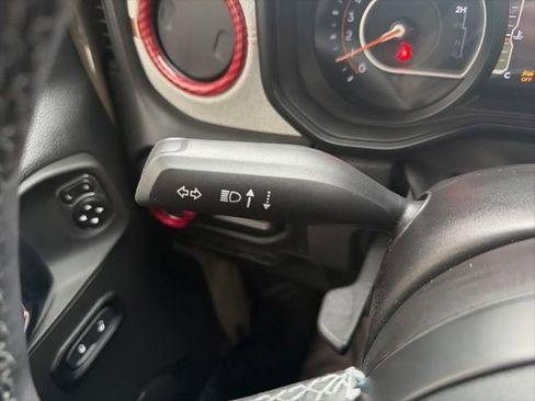 Used 2025 Jeep Wrangler Unlimited Sport AWD/4WD image 30