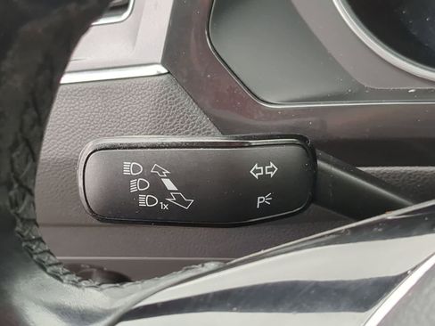 Used 2018 Volkswagen Tiguan SE image 26