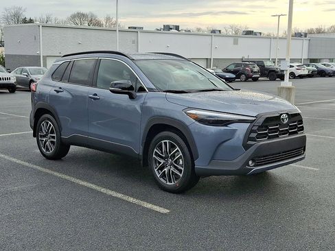 New 2026 Toyota Corolla Cross XLE w/ Convenience Package AWD/4WD image 4