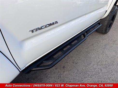 Used 2012 Toyota Tacoma PreRunner image 28