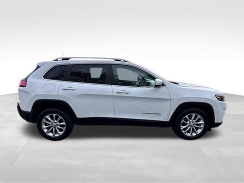 Used 2019 Jeep Cherokee Latitude w/ Popular Appearance Group FWD image 9