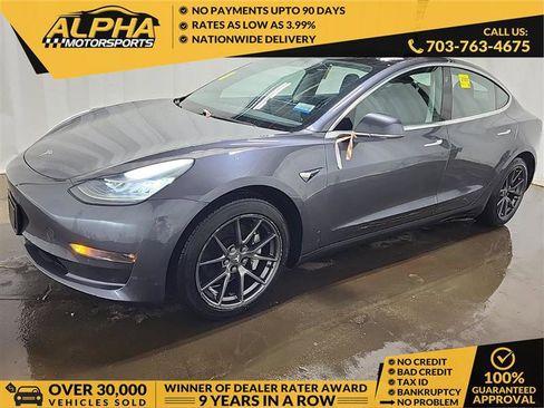 Used 2018 Tesla Model 3 Long Range image 1