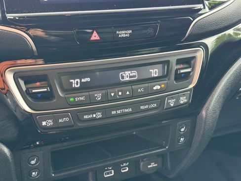Used 2024 Honda Ridgeline Black Edition image 26