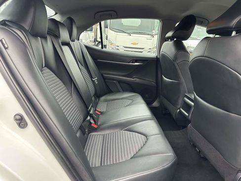 Used 2024 Toyota Camry SE image 25