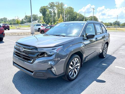 Certified 2025 Subaru Forester Touring w/ Popular Package - Touring AWD/4WD image 3