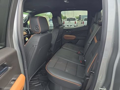 New 2026 GMC Canyon AT4 w/ Nightfall Essentials Package AWD/4WD image 10