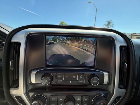 Used 2015 GMC Sierra 1500 SLT w/ SLT Crew Cab Value Package image 15