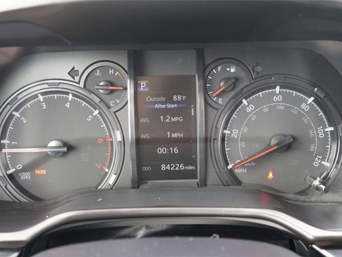 Used 2020 Toyota 4Runner SR5 Premium AWD/4WD image 19
