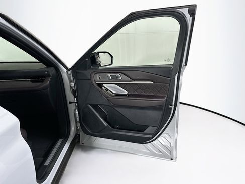 Used 2025 Ford Explorer Platinum w/ LUX Leather Package image 36