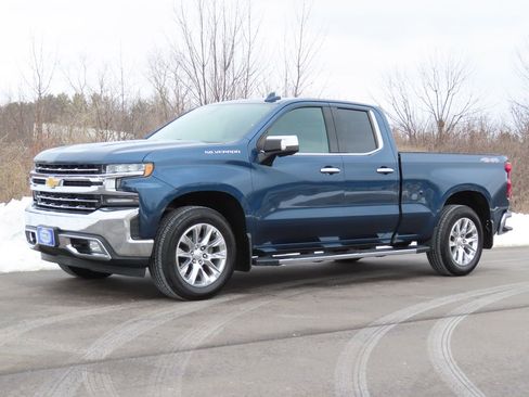 Used 2019 Chevrolet Silverado 1500 LTZ image 25
