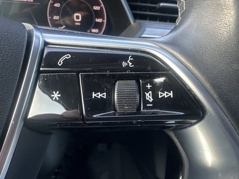 Used 2021 Audi e-tron Premium w/ Towing Package image 17