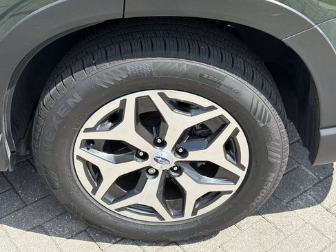 Certified 2023 Subaru Forester Premium AWD/4WD image 34