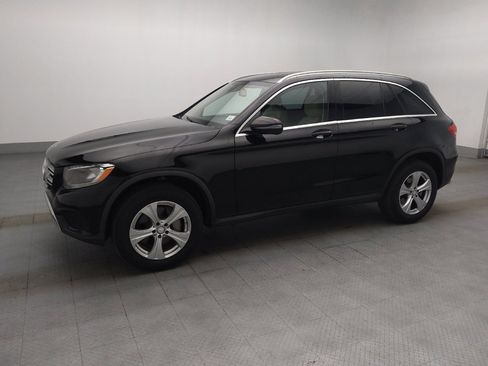 Used 2016 Mercedes-Benz GLC 300 image 2