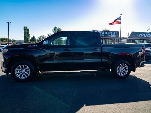 Used 2020 Chevrolet Silverado 1500 LT w/ All-Star Edition image 13