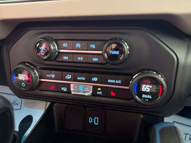 Used 2023 Ford Bronco Wildtrak AWD/4WD image 36