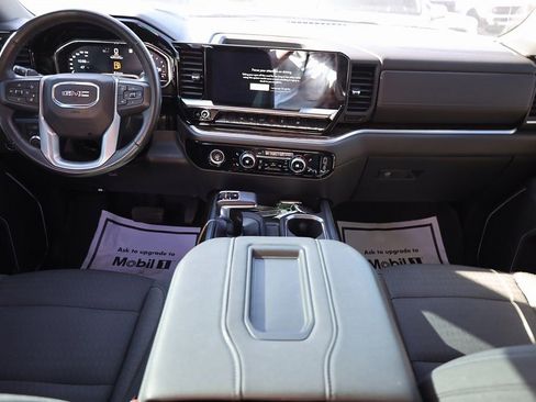 Used 2022 GMC Sierra 1500 Elevation w/ LPO, Elevation Black Package image 18