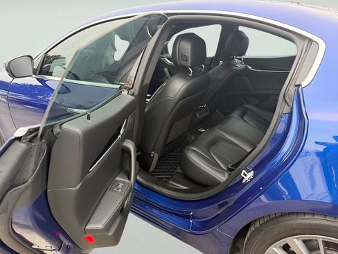 Used 2022 Maserati Ghibli Modena Q4 image 33