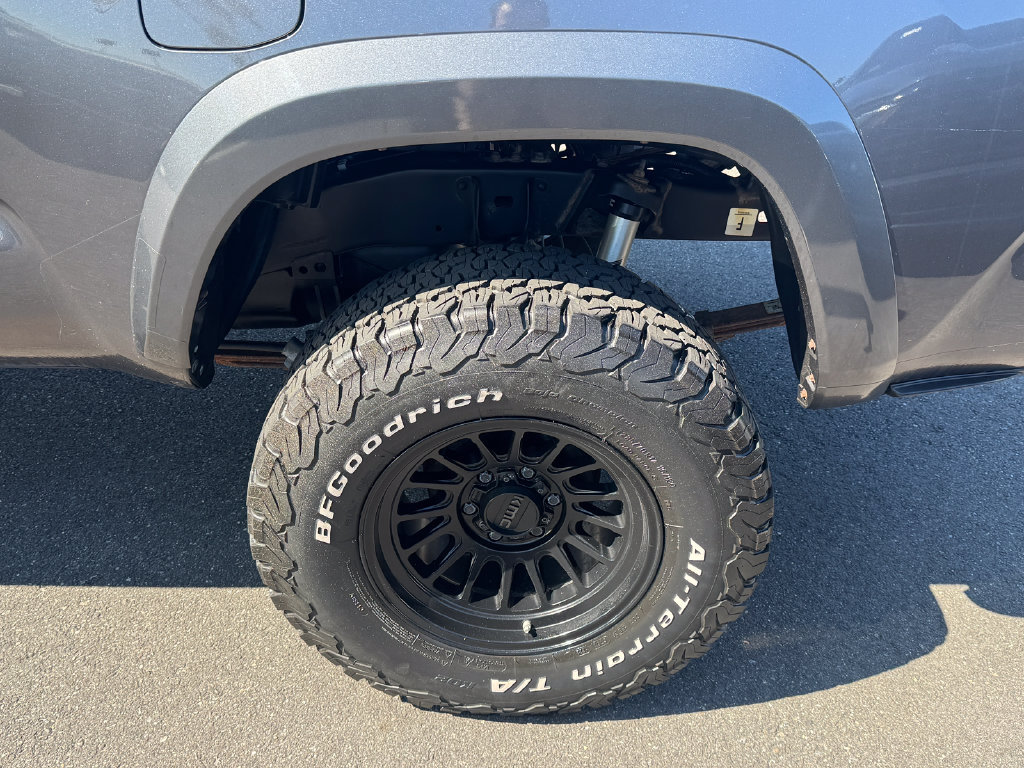 Used 2019 Toyota Tacoma TRD Sport AWD/4WD image 10