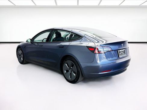 Used 2021 Tesla Model 3 Standard Range Plus RWD image 6
