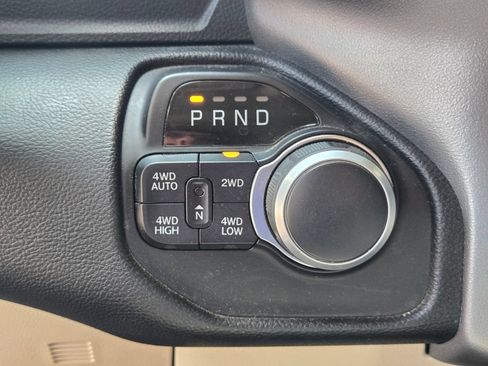 Used 2021 RAM 1500 Big Horn AWD/4WD image 32