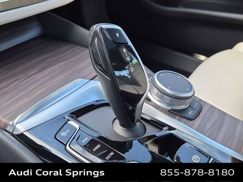 Used 2021 BMW 530e w/ Premium Package image 25