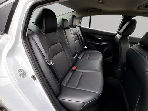 New 2026 Nissan Sentra SR FWD image 20