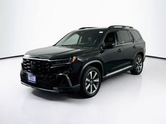 Used 2025 Honda Pilot Elite video 1