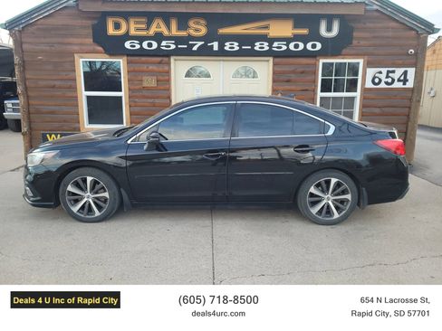 Used 2018 Subaru Legacy 3.6R Limited image 1