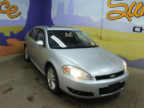 Used 2012 Chevrolet Impala LTZ FWD image 2