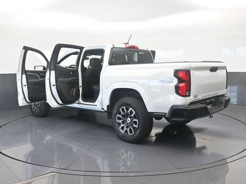 Used 2023 Chevrolet Colorado Z71 image 75