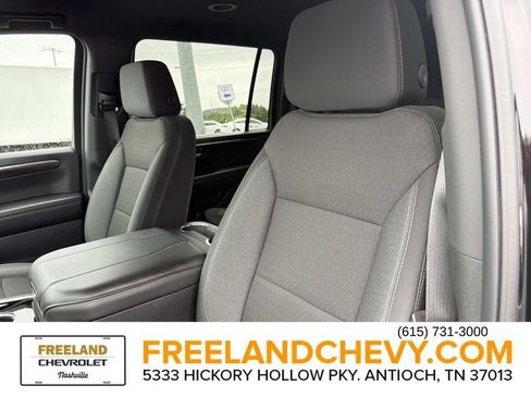 Used 2025 Chevrolet Suburban LS AWD/4WD image 24