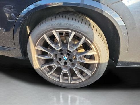 Used 2025 BMW X5 xDrive40i w/ M Sport Package AWD/4WD image 27