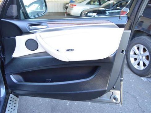 Used 2013 BMW X5 xDrive35i image 31
