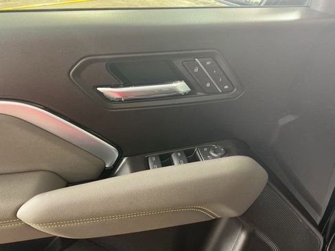 New 2026 Chevrolet Colorado ZR2 w/ Technology Package AWD/4WD image 7