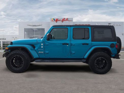 Used 2020 Jeep Wrangler Unlimited Sahara AWD/4WD image 2