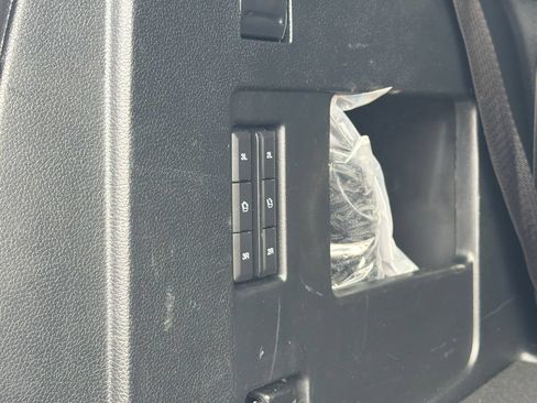 Used 2020 Ford Expedition Limited w/ Equipment Group 301A AWD/4WD image 22