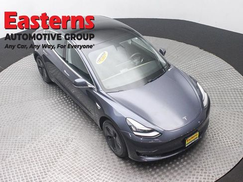 Used 2020 Tesla Model 3 Standard Range Plus RWD image 3