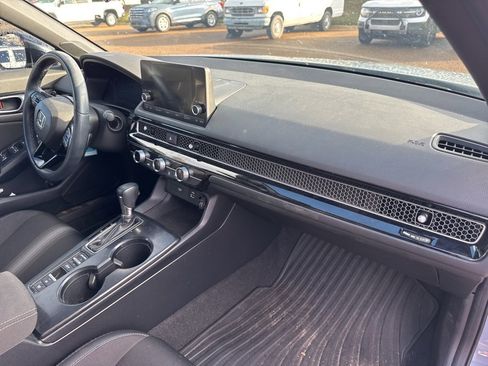 Used 2023 Honda Civic Sport image 16