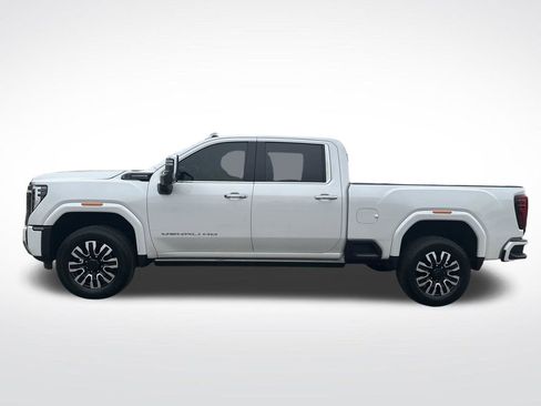 Certified 2024 GMC Sierra 2500 Denali Ultimate AWD/4WD image 3