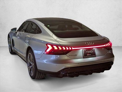 Used 2024 Audi e-tron GT Premium Plus image 8