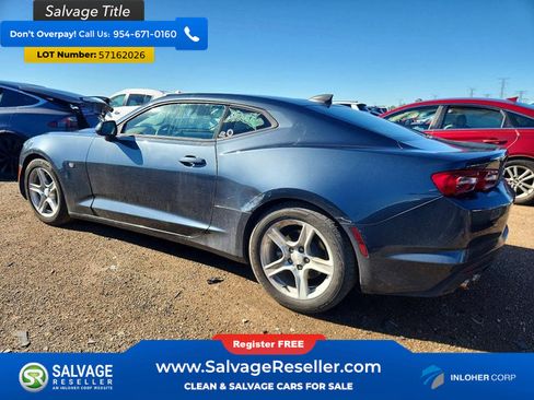 Used 2020 Chevrolet Camaro LT RWD image 3