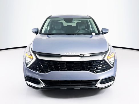 Used 2024 Kia Sportage EX image 2