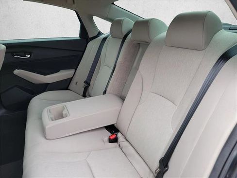 Used 2024 Honda Accord LX image 11