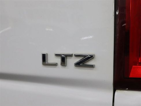 Used 2020 Chevrolet Silverado 2500 LTZ w/ Snow Plow Prep/Camper Package AWD/4WD image 8