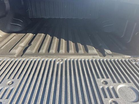 Used 2024 Nissan Titan PRO-4X w/ Pro-4x Convenience Package image 15