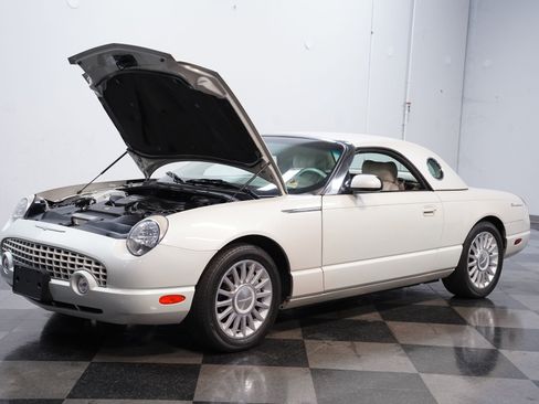 Used 2005 Ford Thunderbird 50th Anniversary RWD image 26